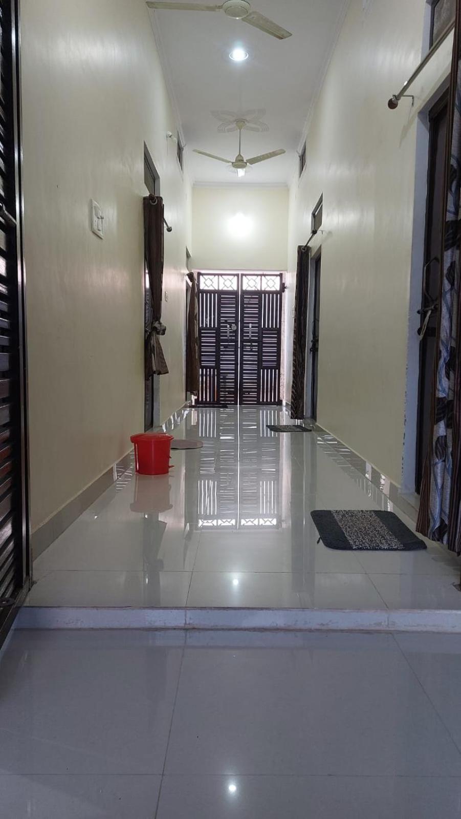 Laxmi Home Stay Ghura Exteriör bild